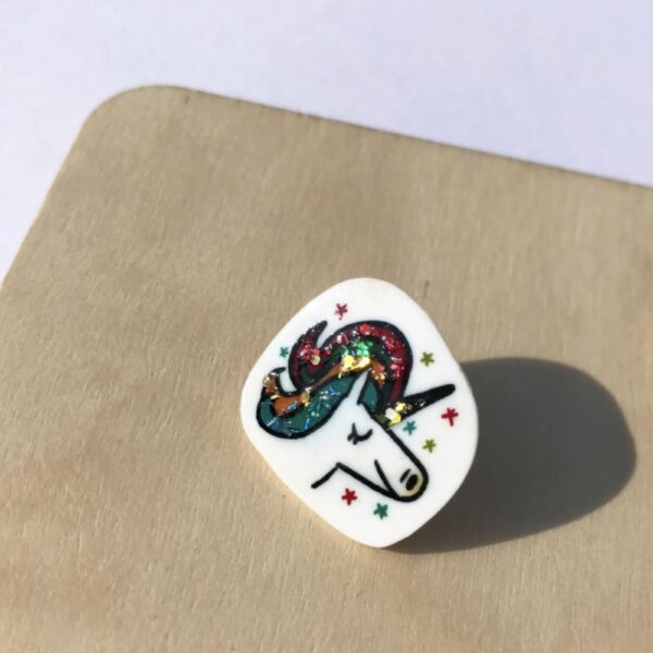 Pins-licorne