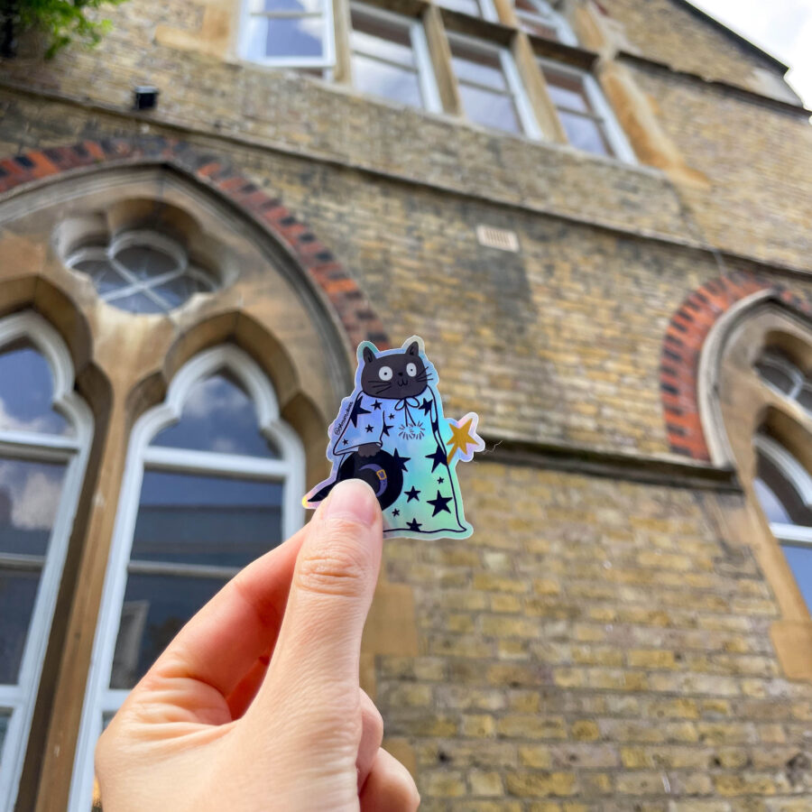 Sticker Holographique Le Chat Sorcier – Image 2